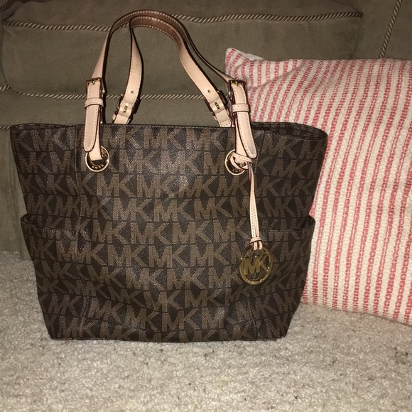 Michael Kors Handbags - Brown Michael Kors leather tote with tan straps